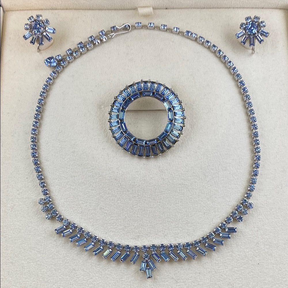 💛 Elegant Vintage Sherman Baby Blue Crystal Jewelry Set